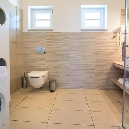 Nyaraló Histria Póla